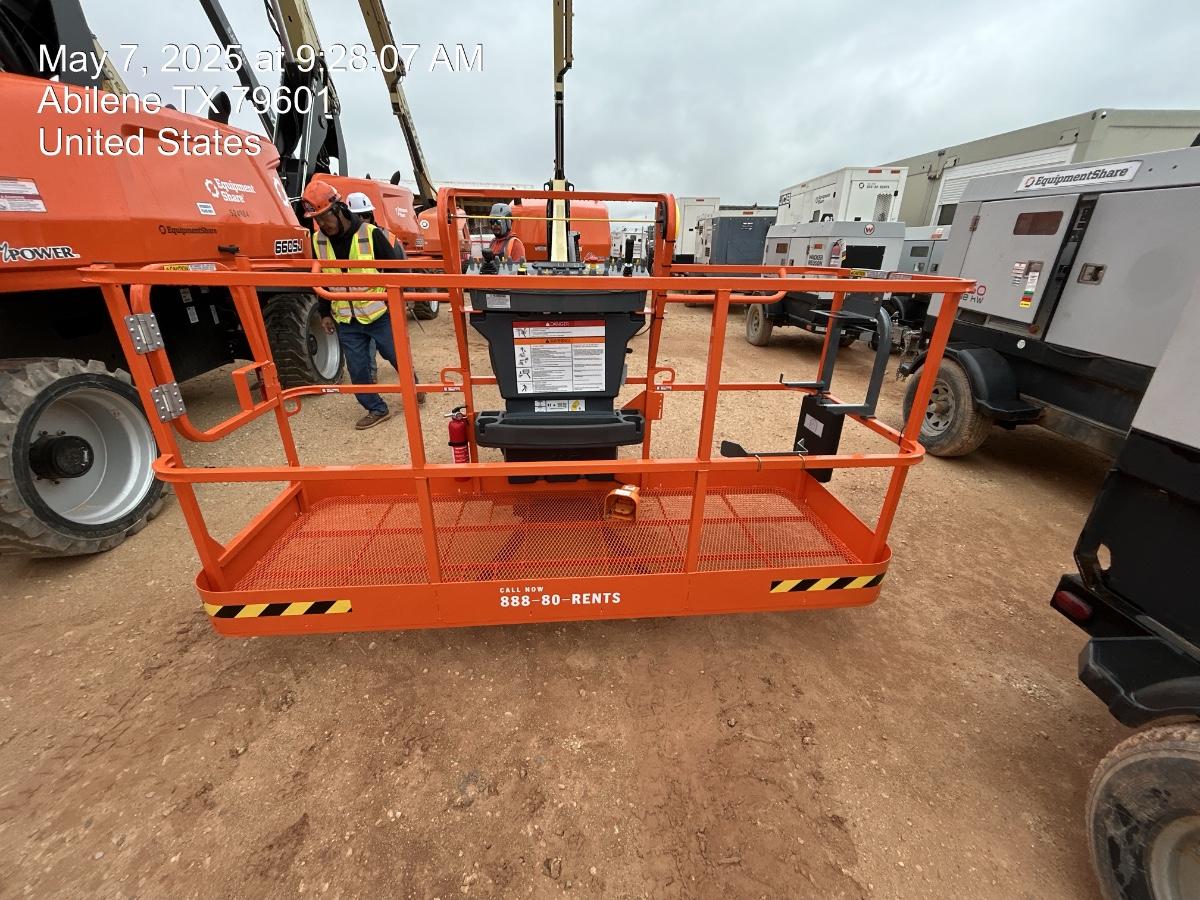 2025 JLG 460SJ