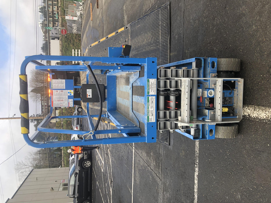 2020 Genie GS-1930 Fixed rails with chain entry gate - Pre A92.20, 800W Inverter