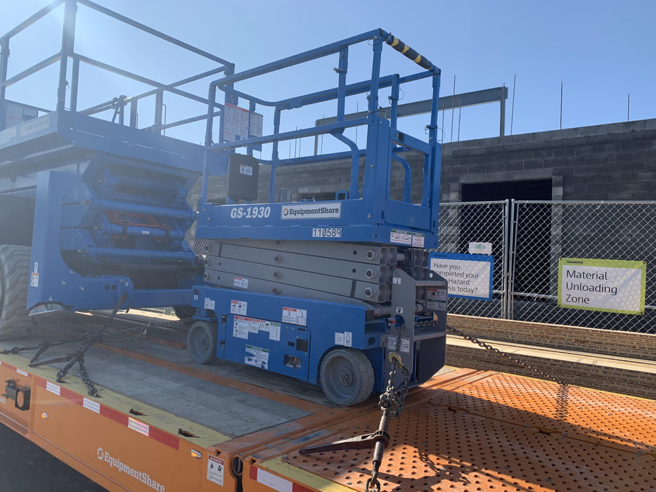 2020 Genie GS-1930 Solid Non Marking Tires, Beacon, Folding rails with half height swing gate