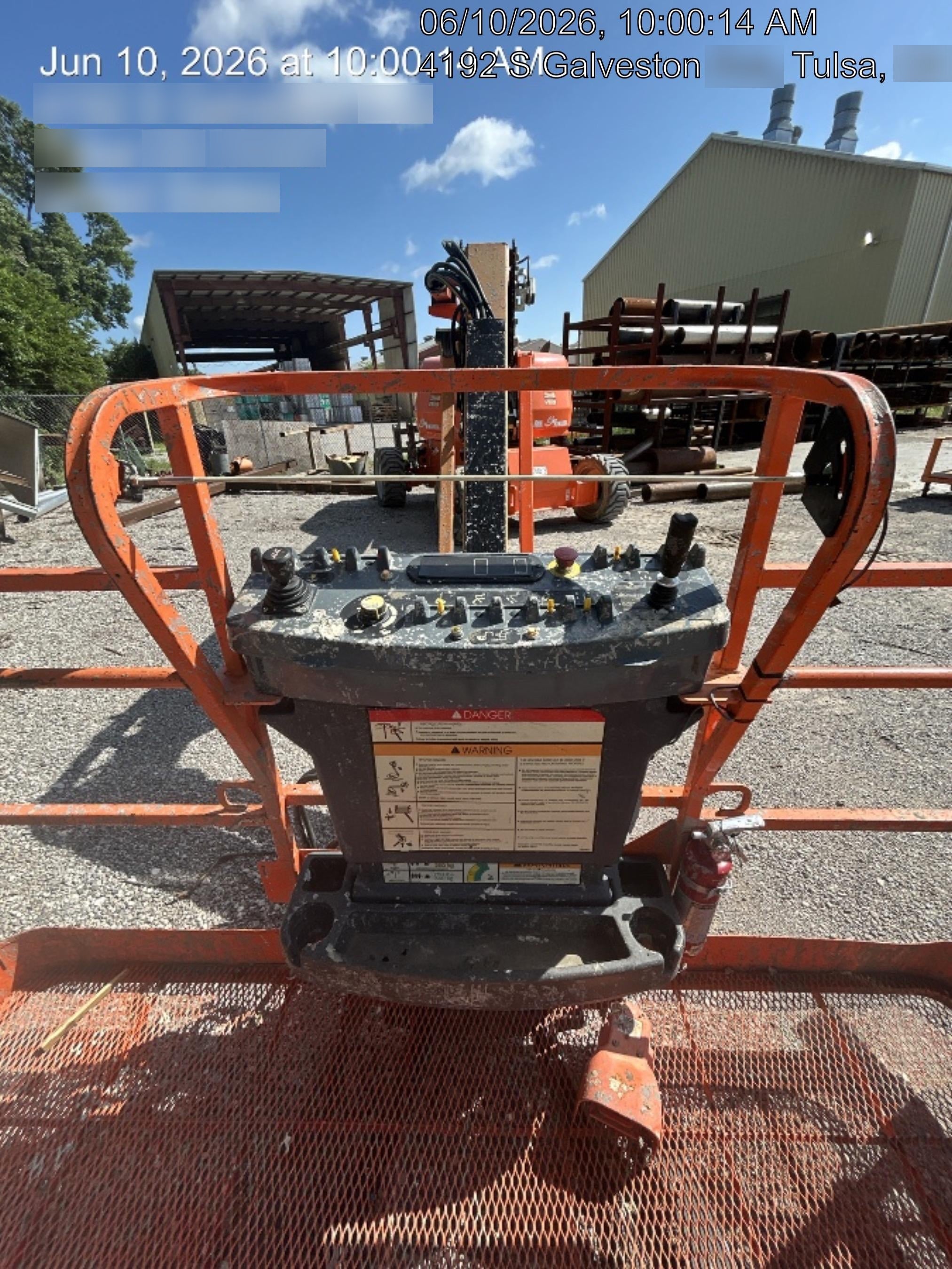 2022 JLG 660SJ