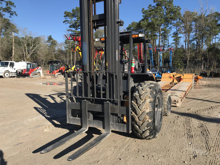 2018 CASE 588H