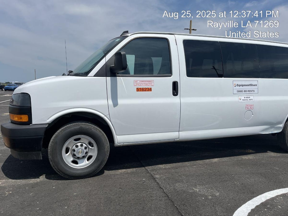 2025 CHEVROLET Express Van - Rental