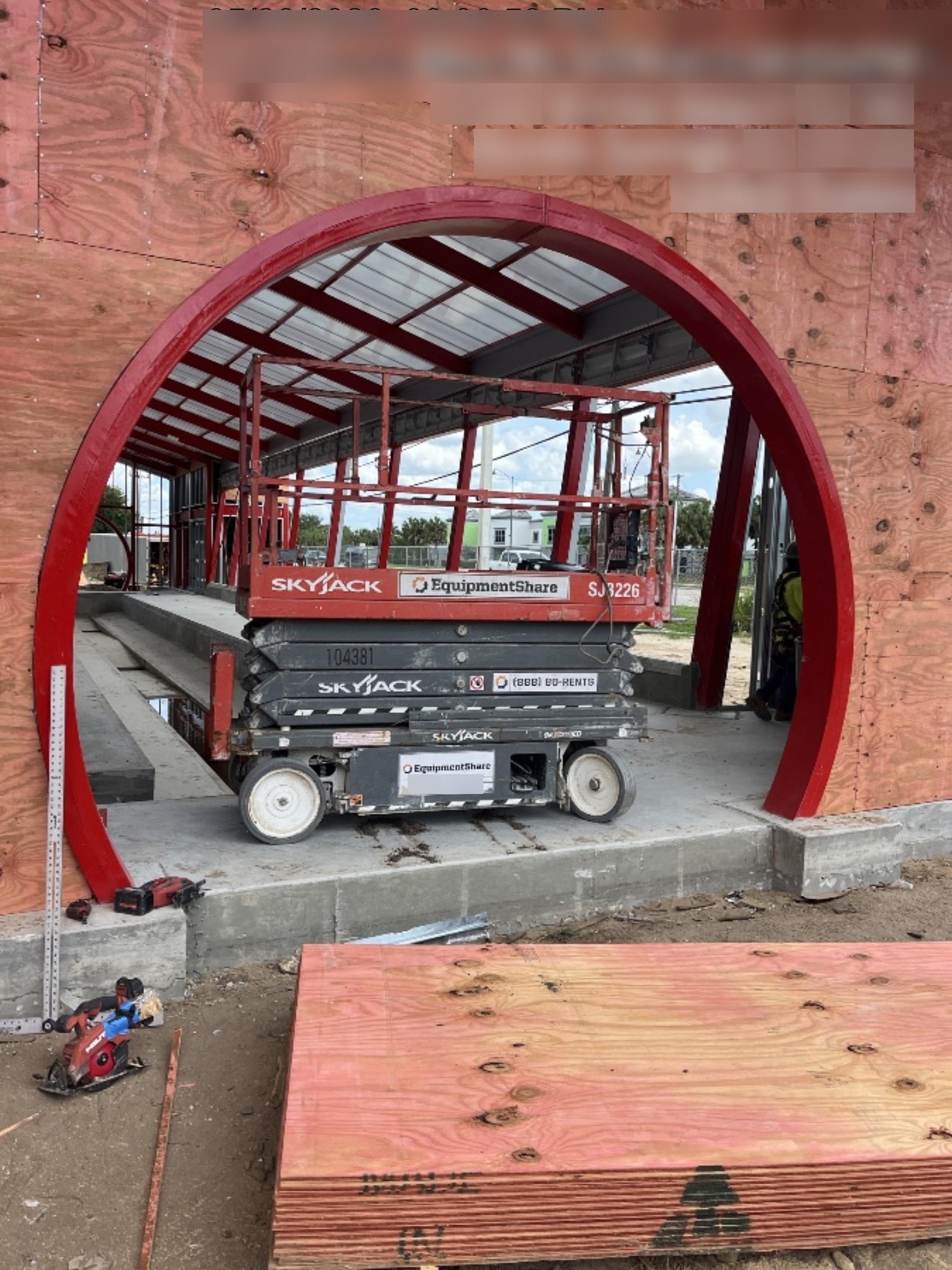 2020 Skyjack SJIII-3226 Solid NM Tires, Half height spring hinged entry gate, Dual Beacons