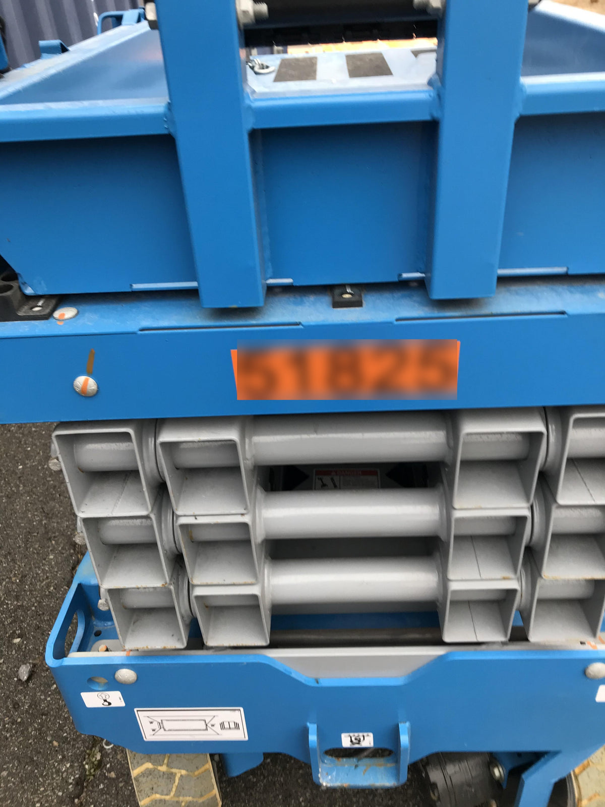 2019 Genie GS-1930 Fixed Rails with Chain Entry