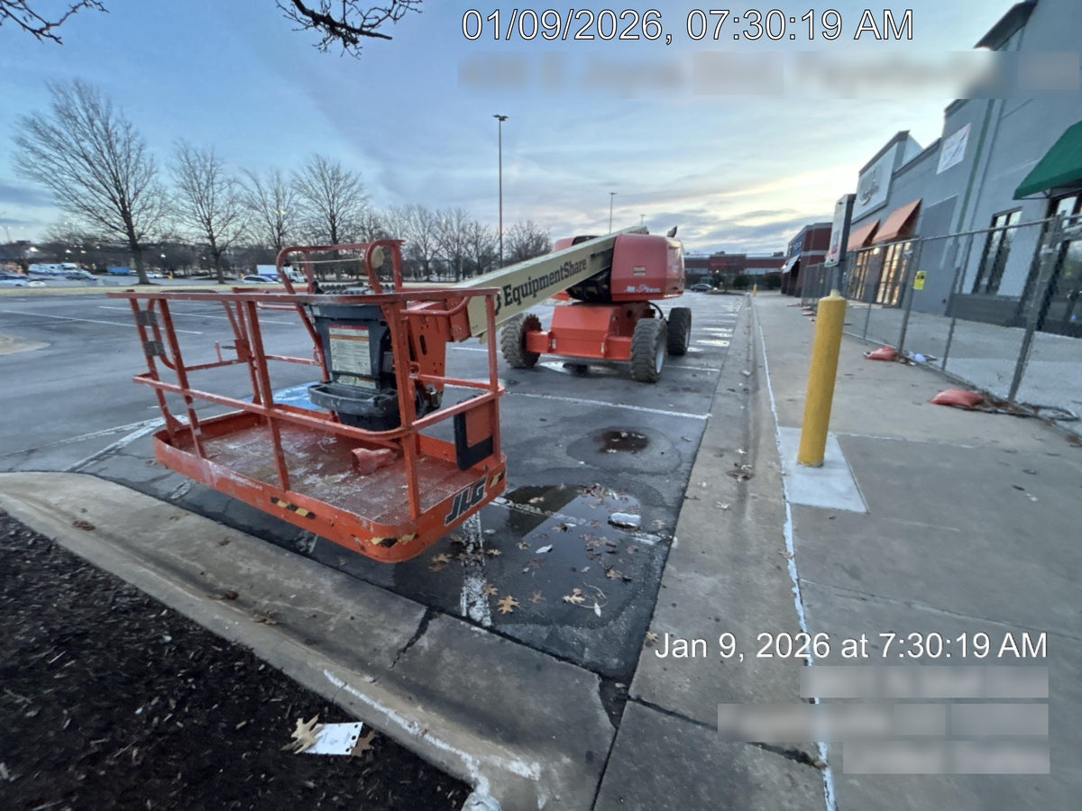 2022 JLG 600S