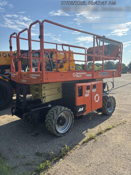 2022 JLG RT2669