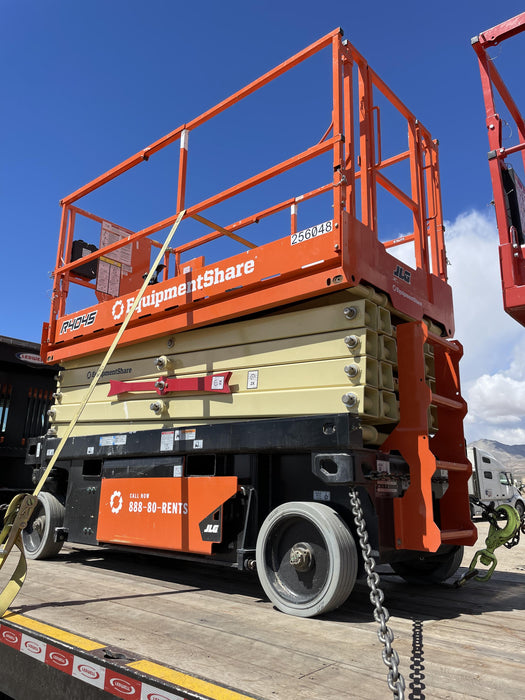 2022 JLG R4045