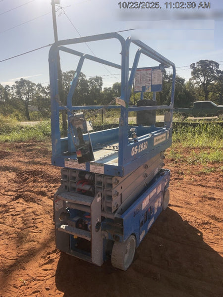 2019 Genie GS-1930 Fixed rails with chain Entry