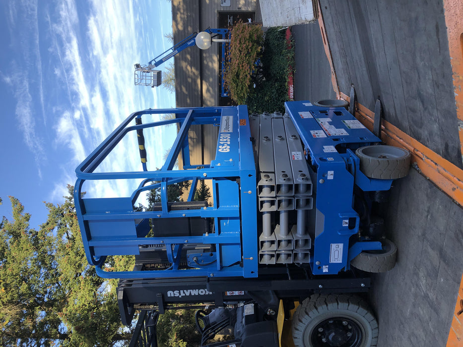 2019 Genie GS-1930 Half Height Swing Gate, 800W Inverter