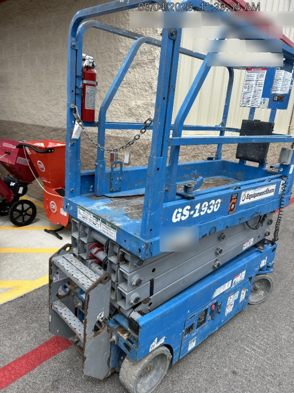 2019 Genie GS-1930 Fixed rails with chain Entry