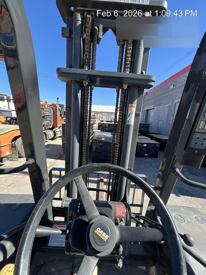 2023 CASE 588H