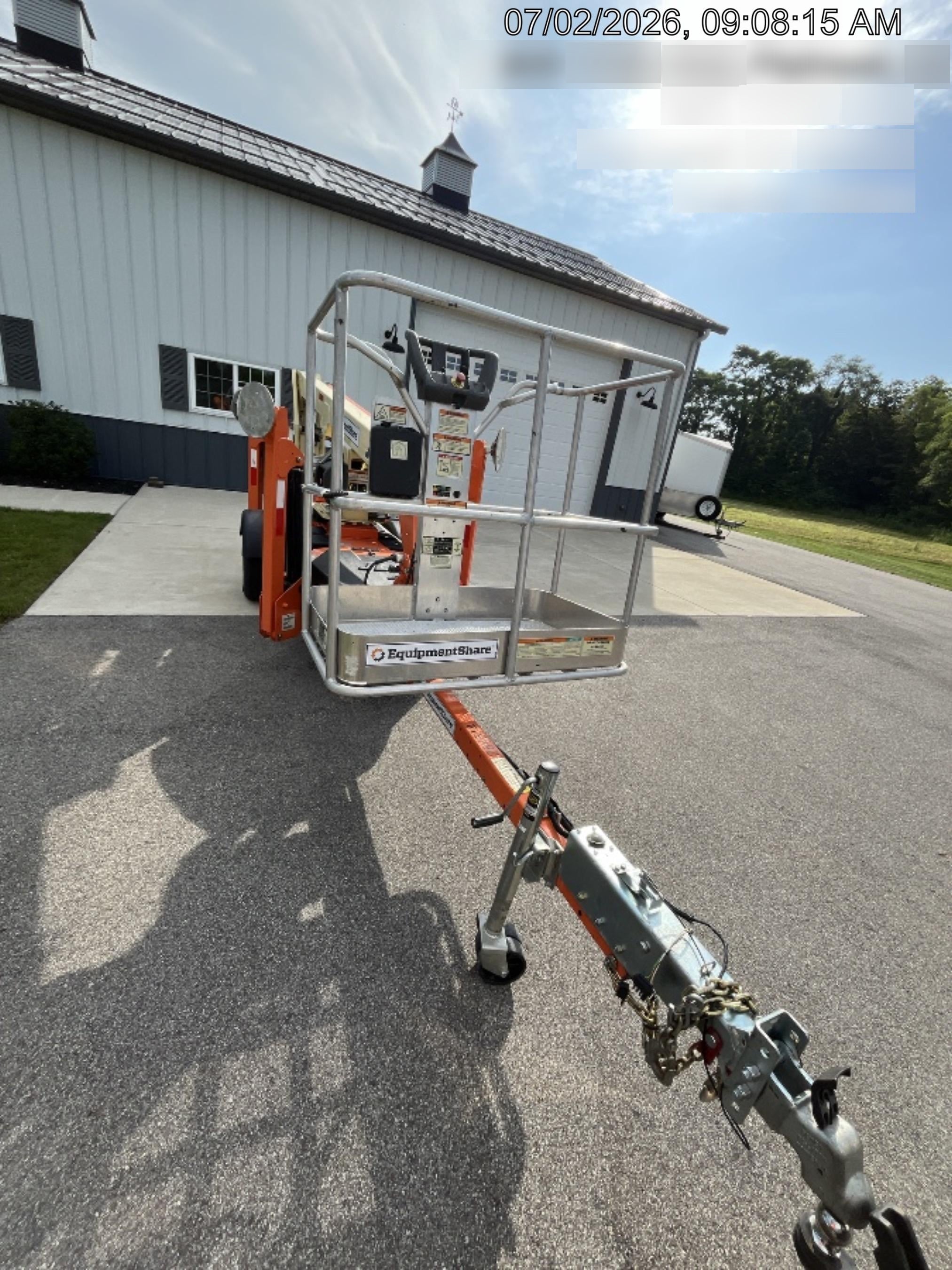 2022 JLG T350