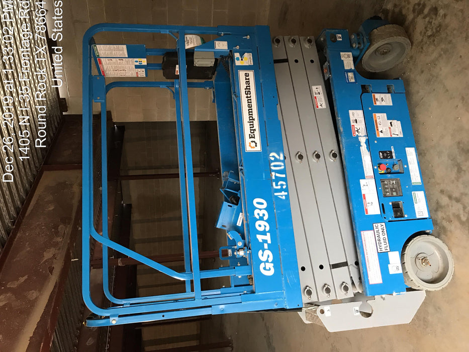 2019 Genie GS-1930 Fixed rails with chain Entry