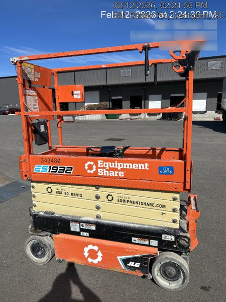 2023 JLG ES1932