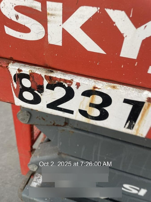 2018 Skyjack SJIII-3226 Skyjack SJIII3226 Scissor Lift w/Trojan Batteries