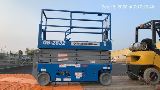 2020 Genie GS-2632 Solid NM Tires, Folding Rails with Half-Height Swing Gate, Beacon