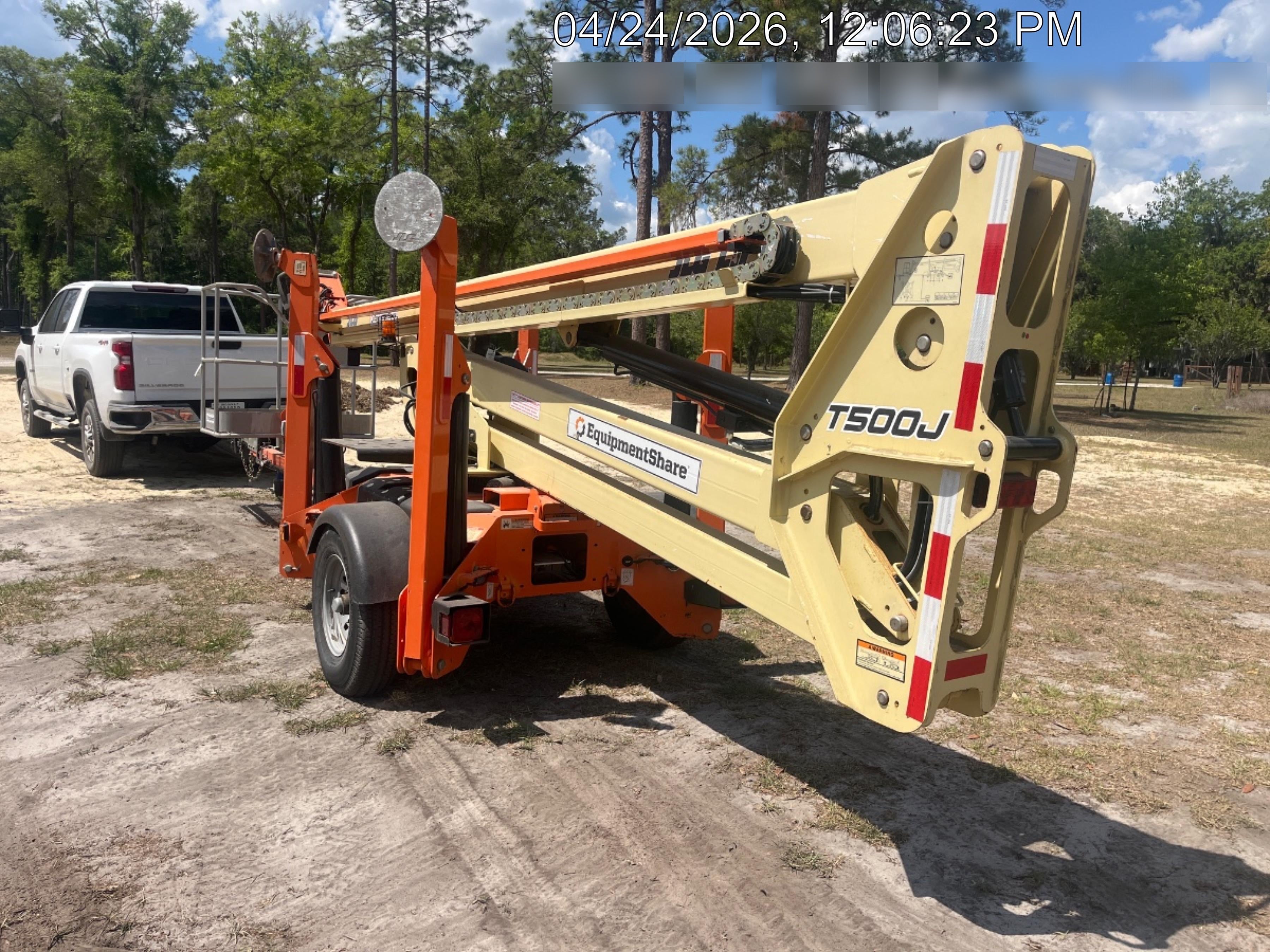 2022 JLG T500J