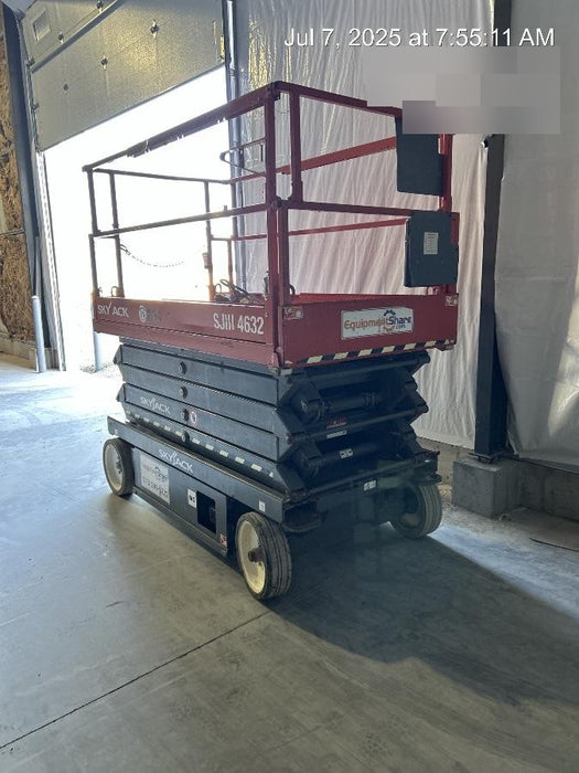2016 Skyjack SJIII-4632 32' Electric Scissor Lift, Wide Deck