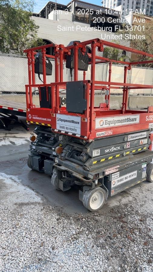 2024 Skyjack SJ3219 Electric Drive, Sld NM Tires, DBcns, RFRails, Power to Platform, T3 + Access Control
