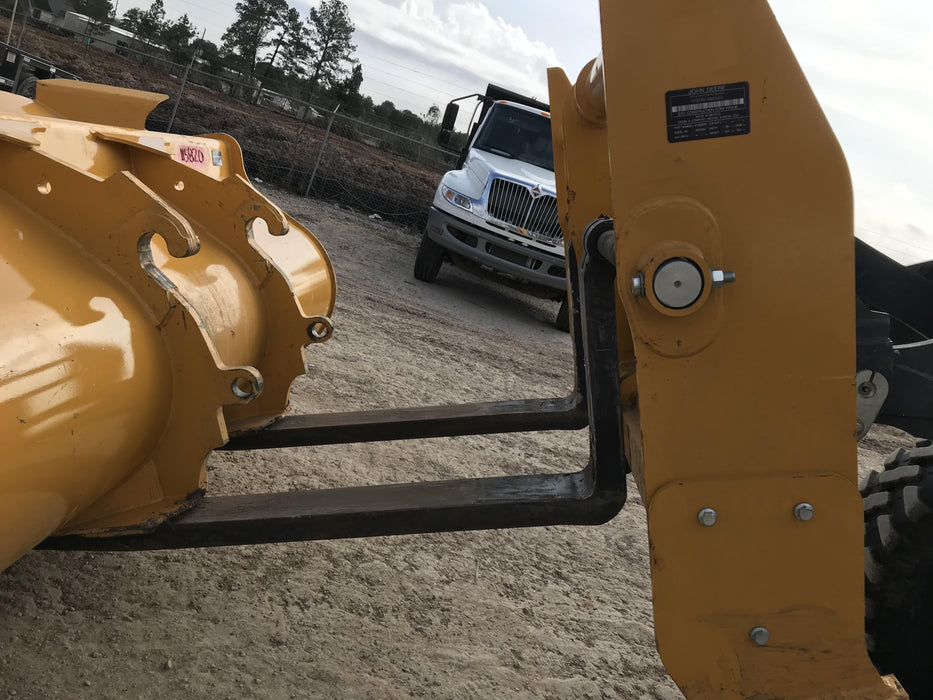 2020 JOHN DEERE 96" Loader Fork Carriage - John Deere