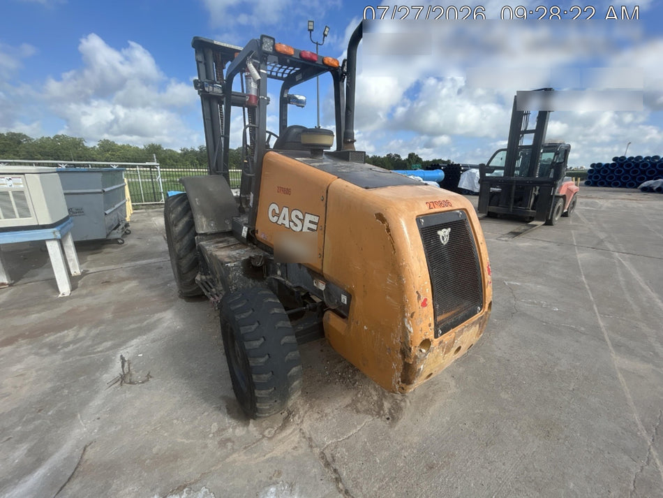 2023 CASE 588H