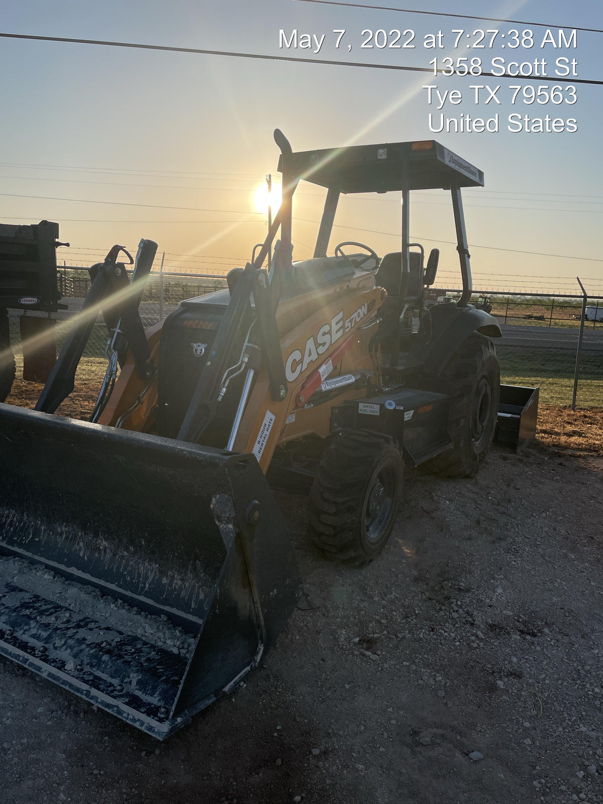 2022 CASE 570N EP