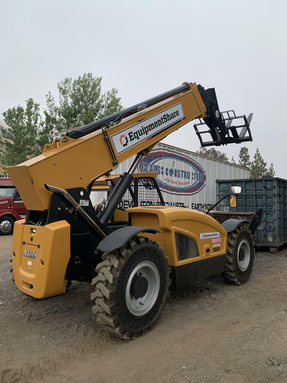 2022 SANY STH1056
