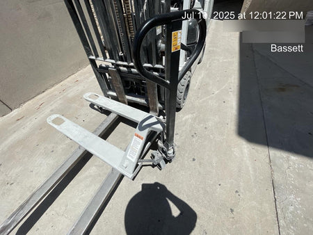 2024 STRONGWAY 4400 lb Pallet Jack