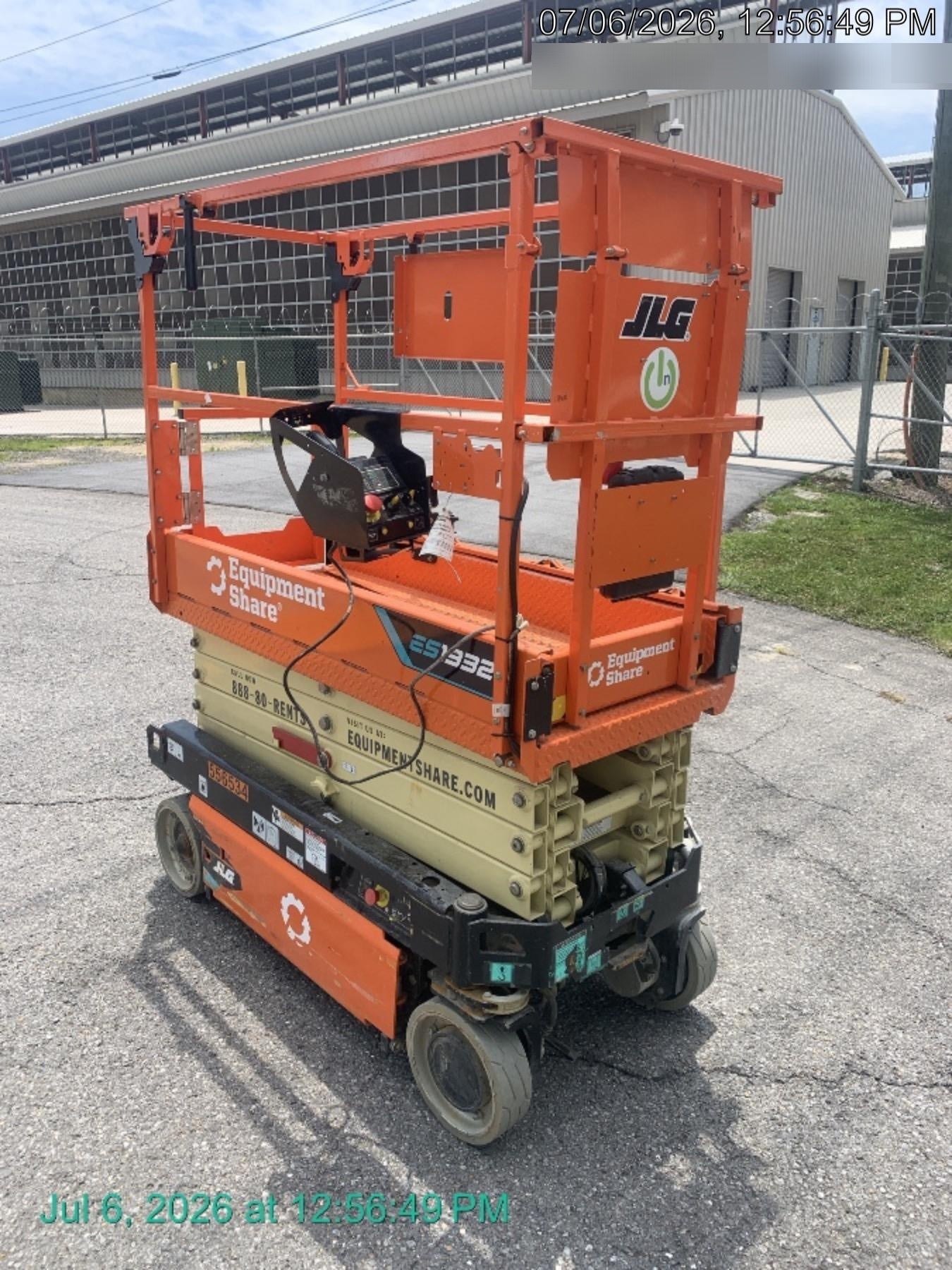 2025 JLG ES1932