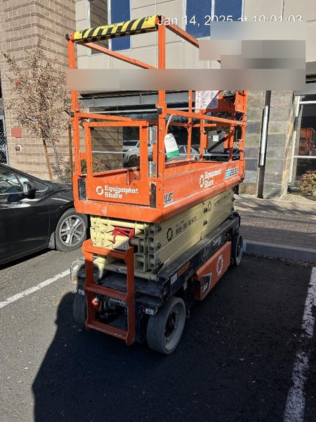 2022 JLG ES2632