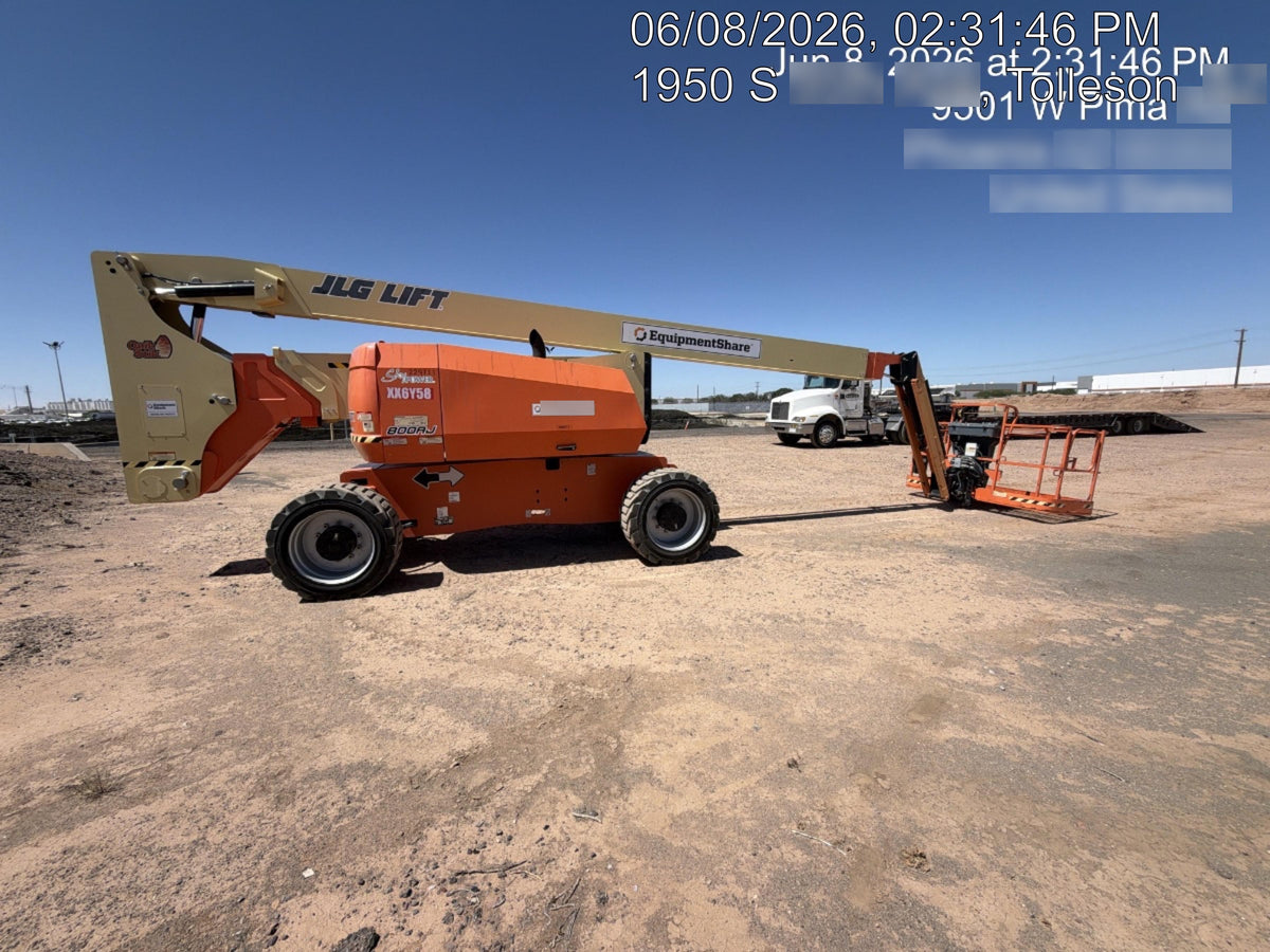 2022 JLG 800AJ