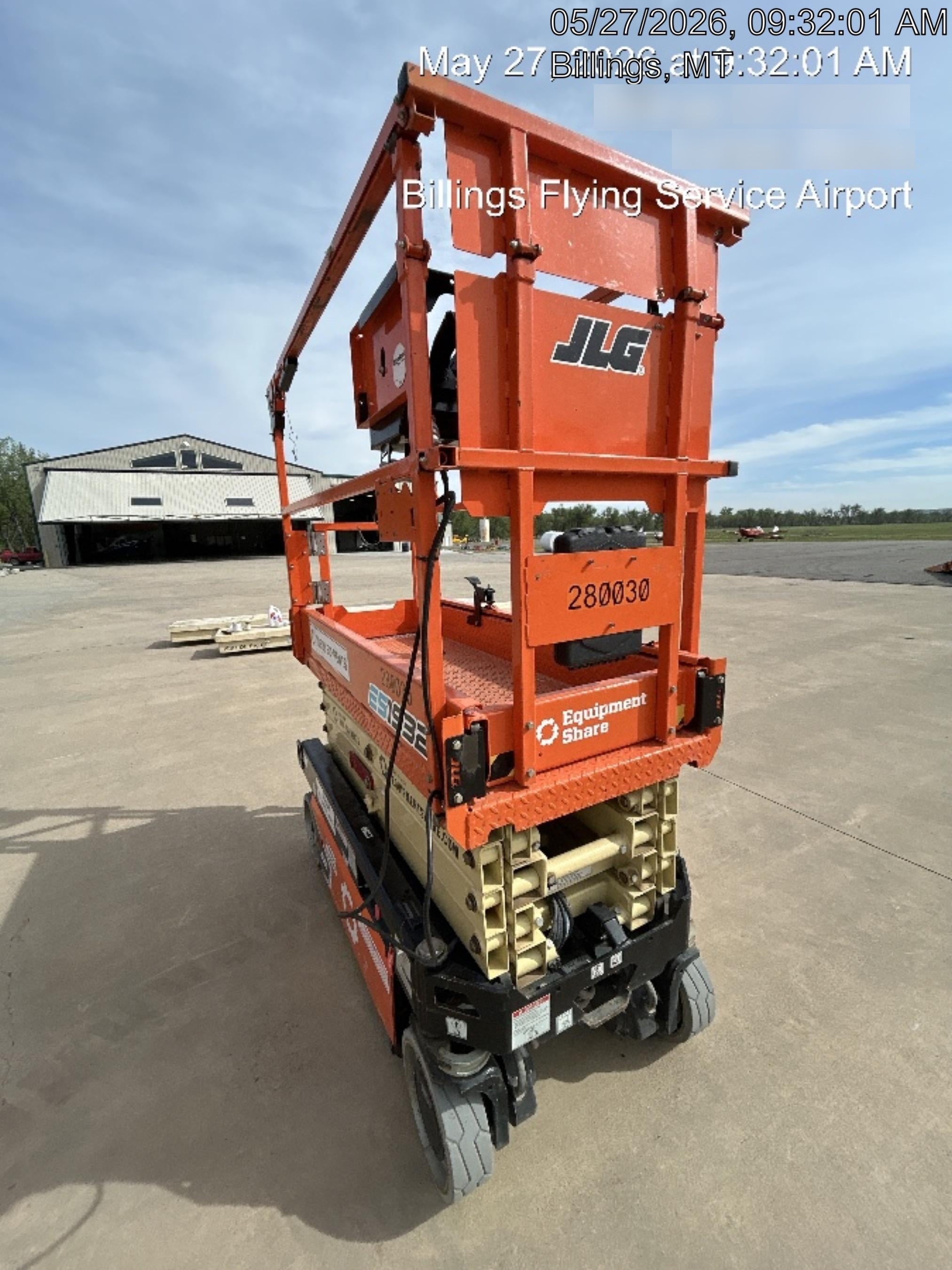 2022 JLG ES1932