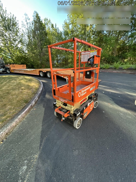 2022 JLG ES1330L
