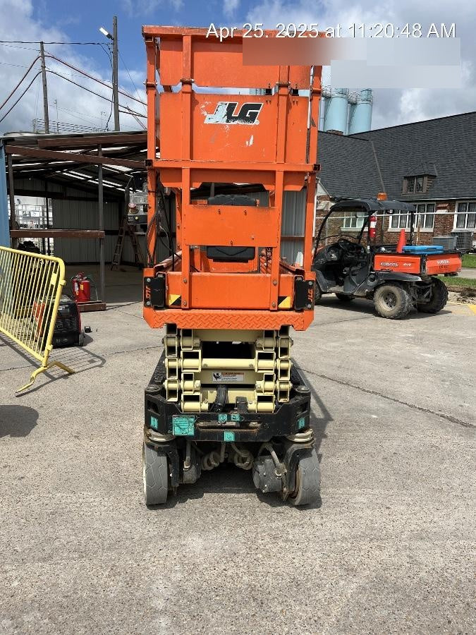 2022 JLG ES1932