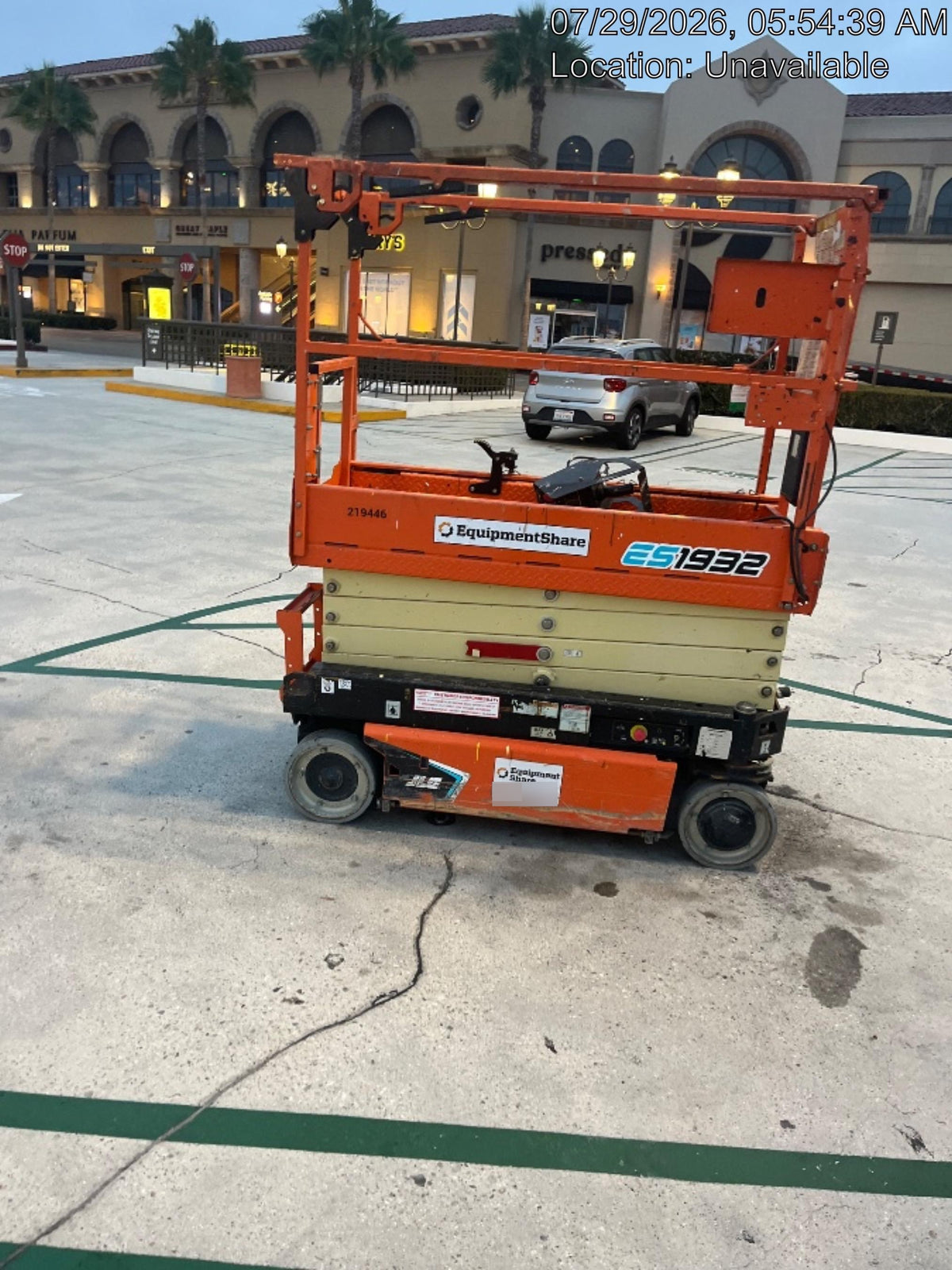 2022 JLG ES1932