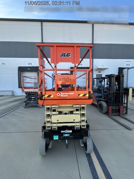 2025 JLG ES3246