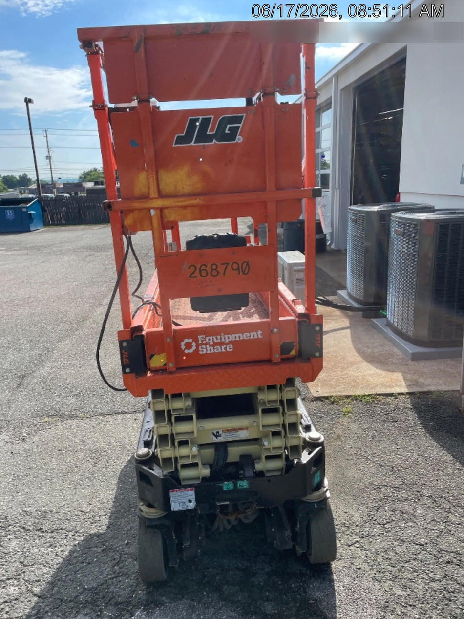 2022 JLG ES1932
