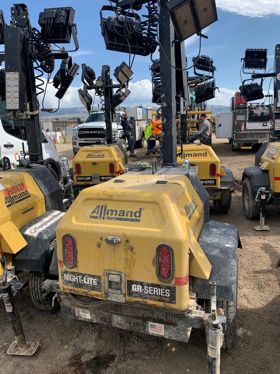 2022 Allmand NLV3GR (4) LED Light Fixture 350W, 23' Vertical Mast, 3kW Prime, Towable, ES Decals, T3