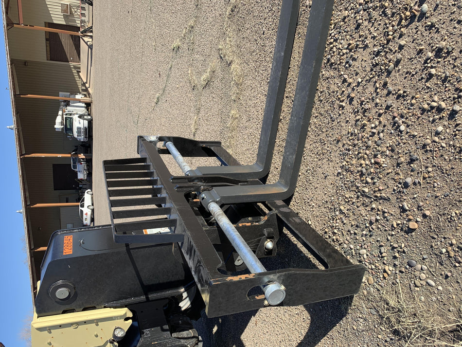 2021 JLG 1732
