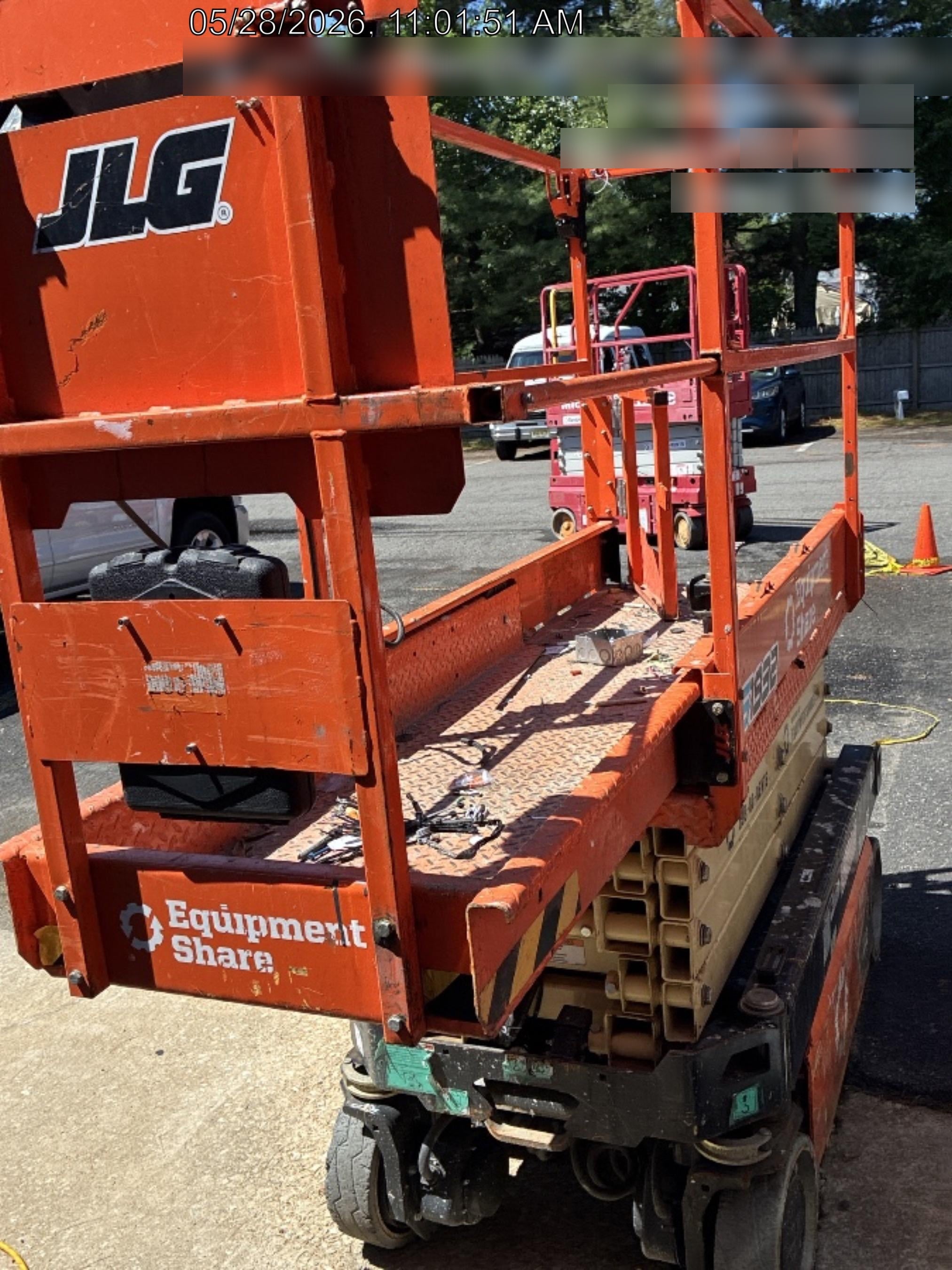 2022 JLG ES1932