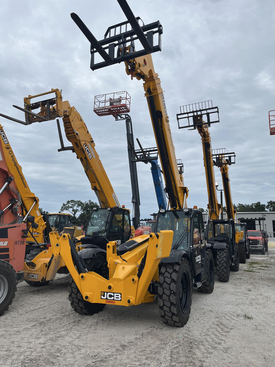 2025 JCB 512-56
