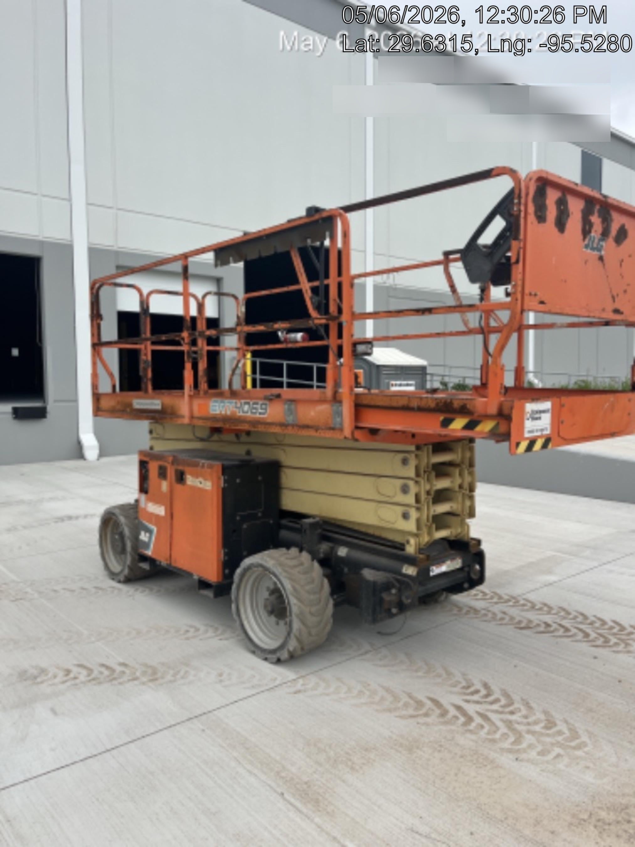 2022 JLG ERT4069