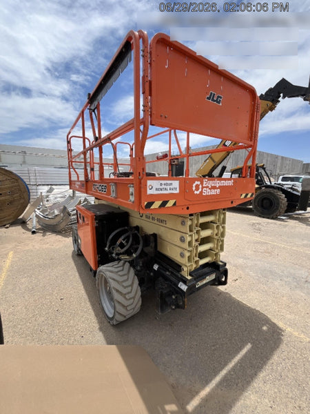 2023 JLG RT4069