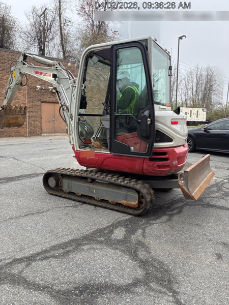 2020 TAKEUCHI TB-235-2CR