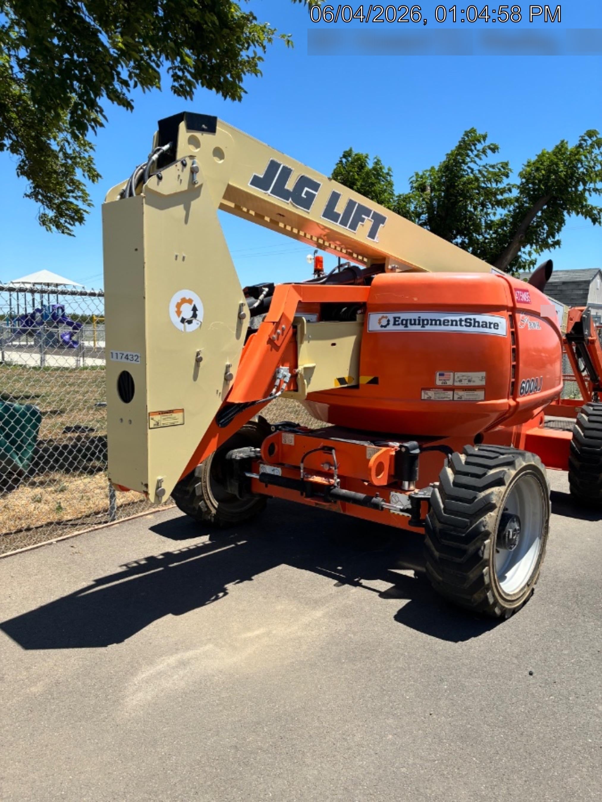 2021 JLG 600AJ