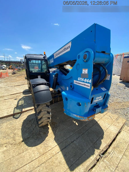 2018 Genie GTH-844 Genie GTH-844 w/Enclosed Cab w/HVAC, Work Lights, Solid Tires, Beacon, 60" Carriage and Forks