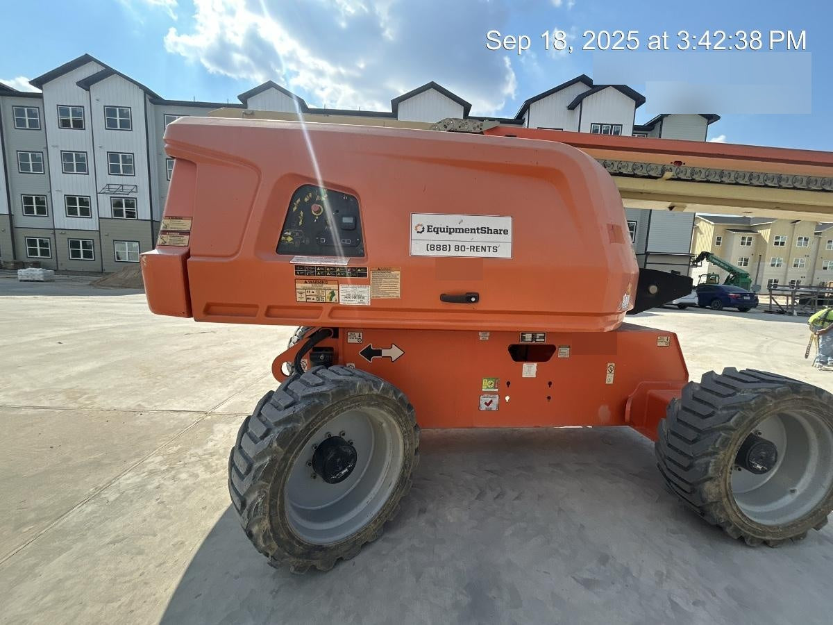 2019 JLG 660SJ