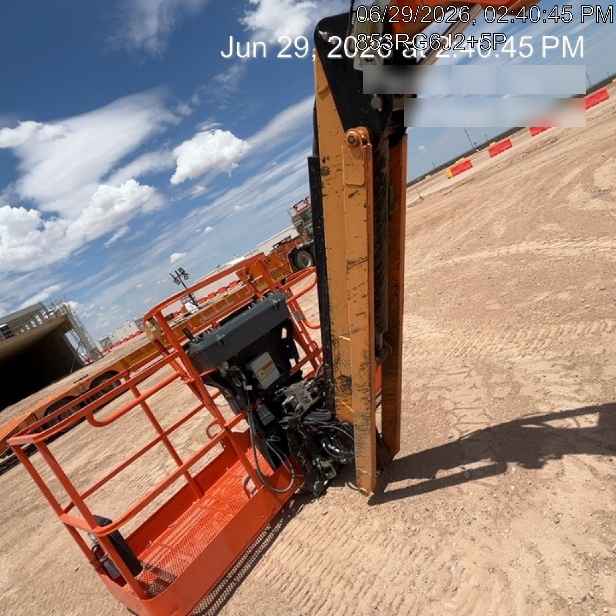 2022 JLG 660SJ Quad Track