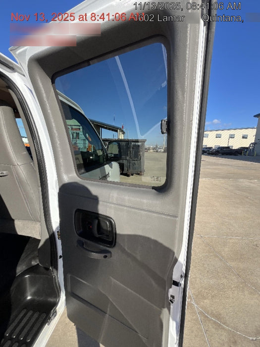 2025 CHEVROLET Express Van - Rental