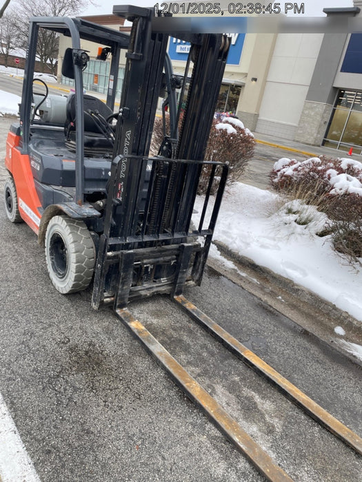 2022 TOYOTA 50-8FGU25